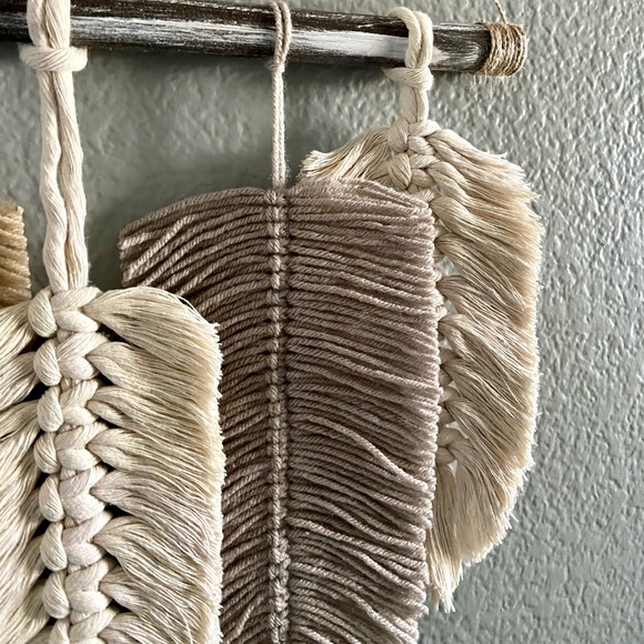 Boho Macrame Feather wall hanging - Picture 2 of 5